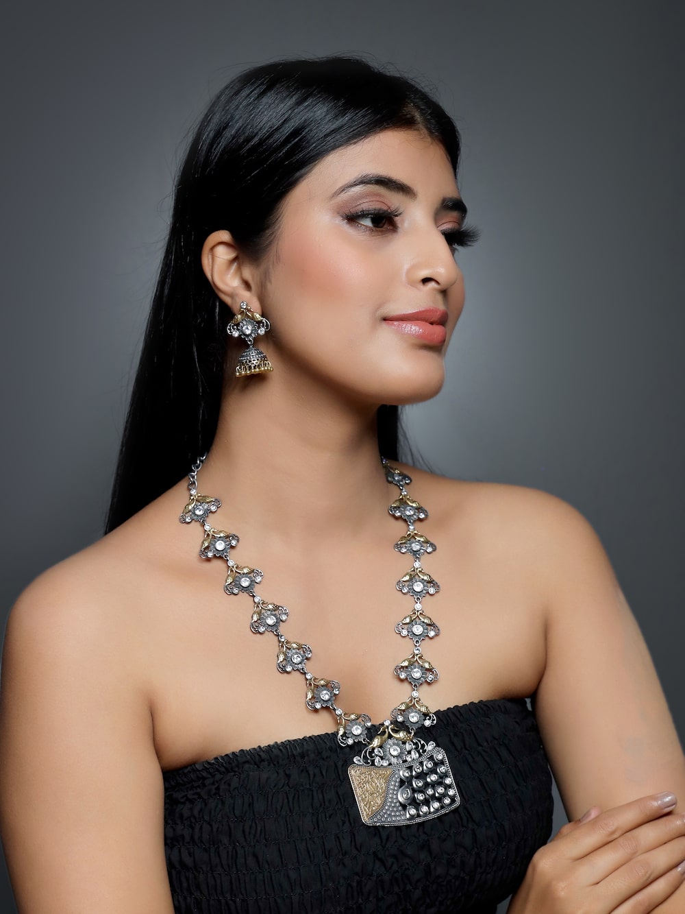 Alani Necklace Set