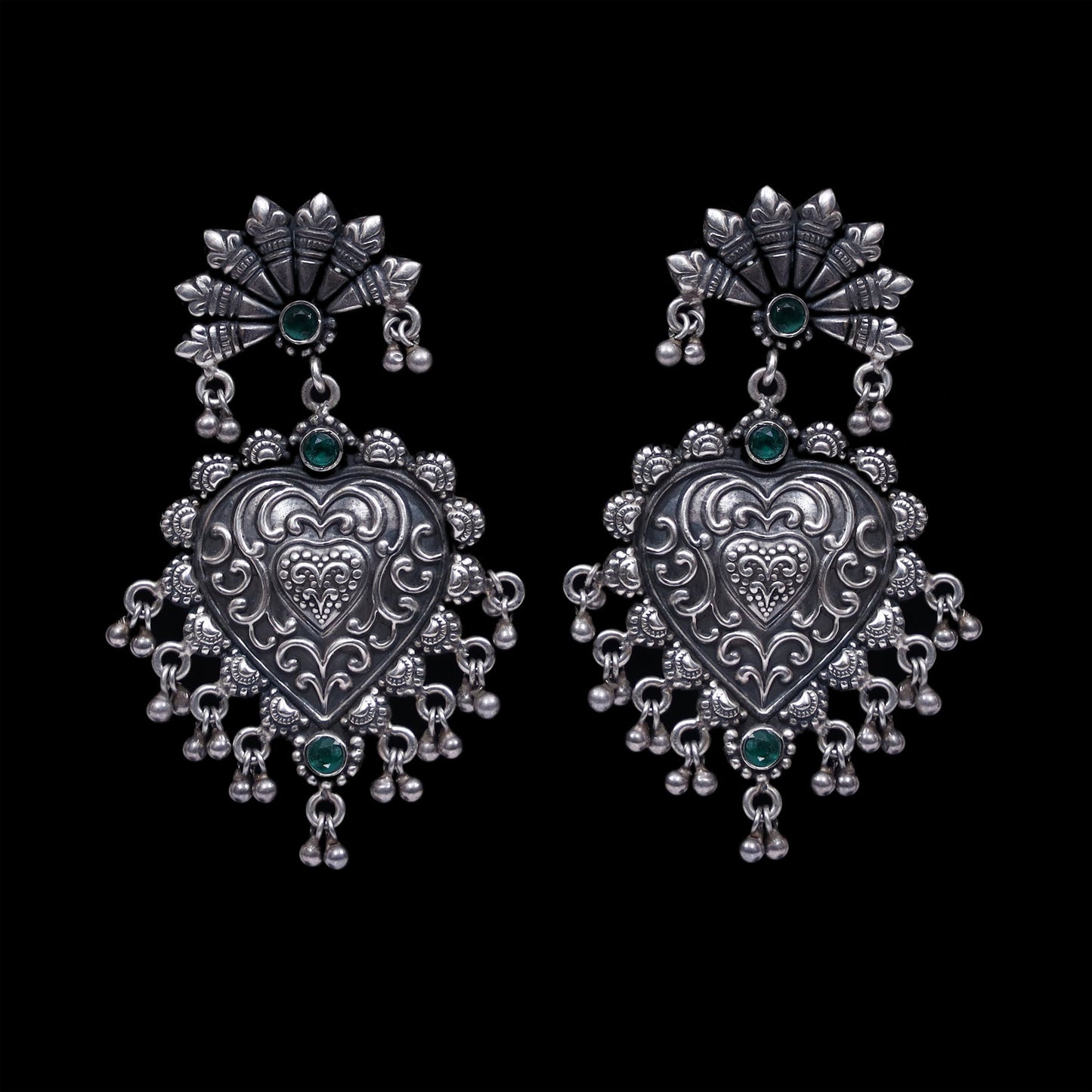 925 Silver Antique Look Handmade Earring with Green Color and Silver Ball Hanging