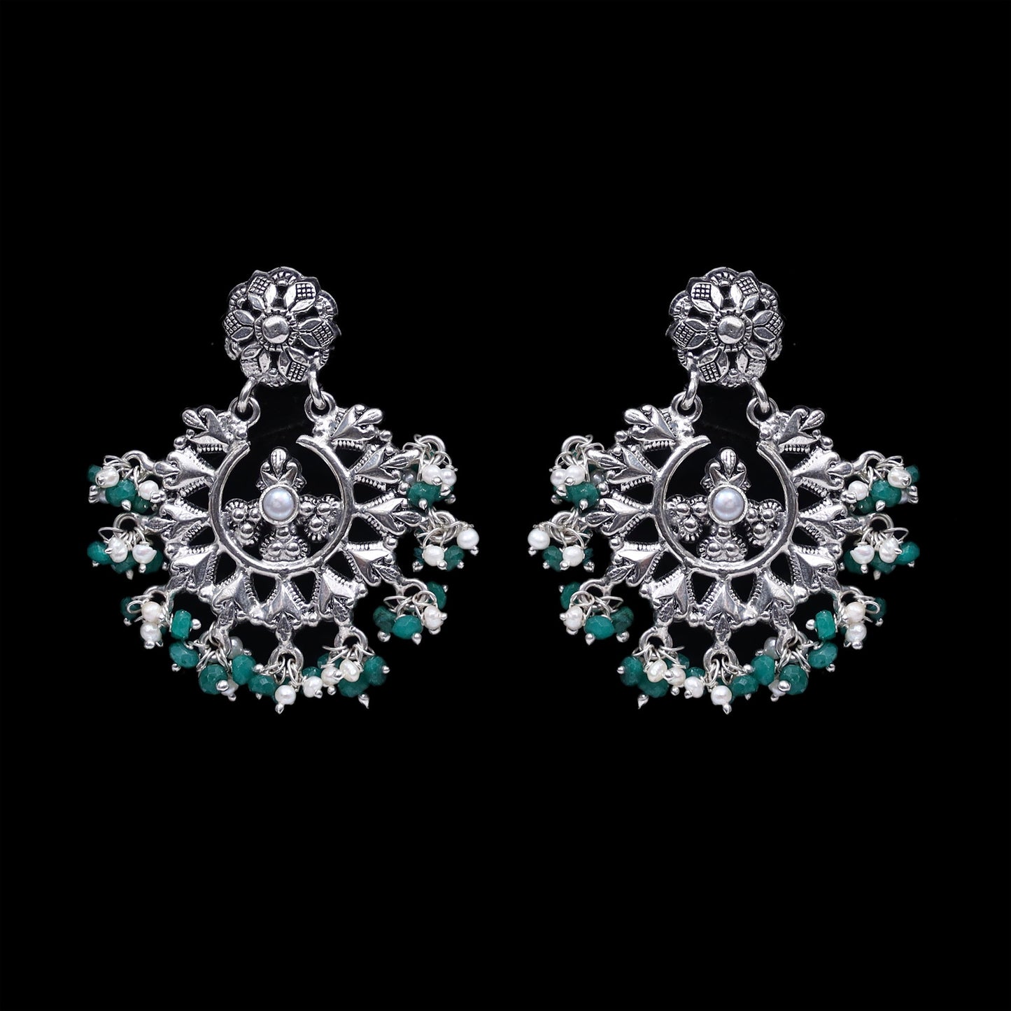 925 Silver Handmade Earring with Green Color and Fresh Water Pearl Hanging