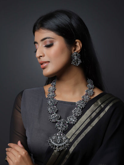 Amaya Necklace Set