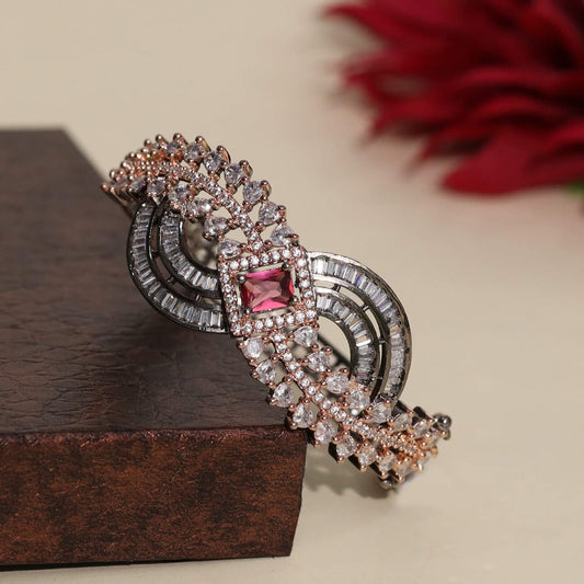 Hallie Bracelet